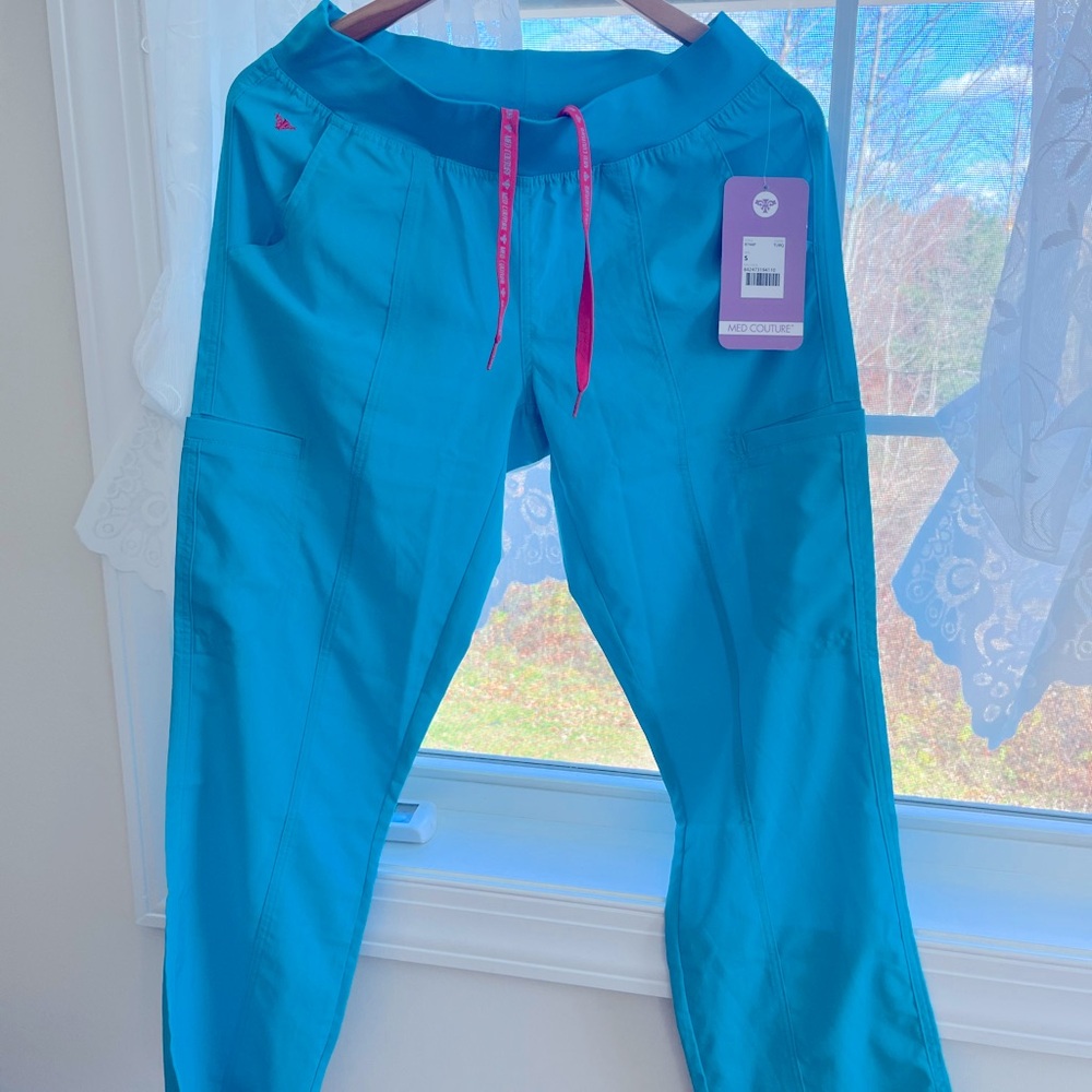 Scrub pants